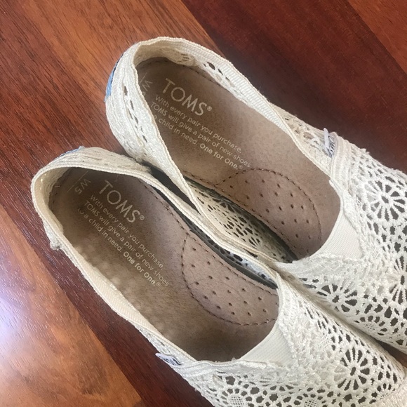 Toms Cream Crochet Slip On - Picture 6 of 8